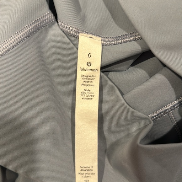 Lululemon leggings wunder under - Picture 4 of 4